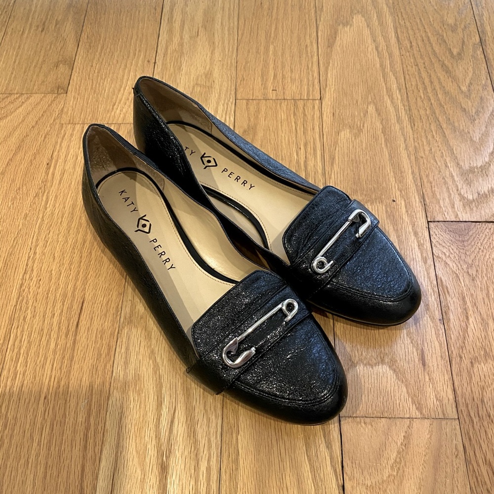 Katy Perry Flats size 10